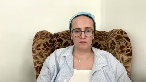 Snapshot of sofianicegirl chatting on June 10, 1:32 pm Sofia online show from June 10, 1:32 pm