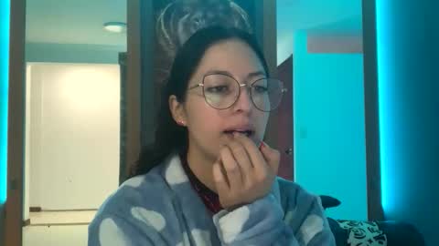 Sofi online show from January 7, 11:45 am