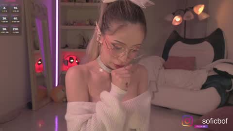 Snapshot of soficb chatting on October 6, 11:57 pm Sofi online show from October 6, 11:57 pm