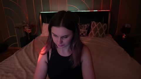 Snapshot of soficroft chatting on November 16, 8:14 pm Sofi online show from November 16, 8:14 pm