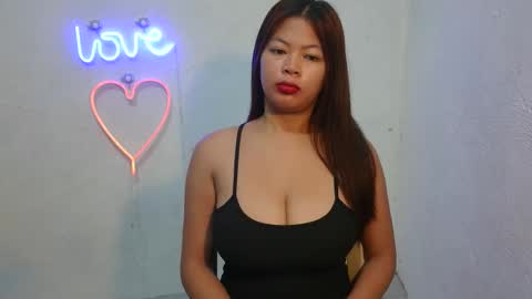 sofie_loorexx online show from February 15, 11:45 pm
