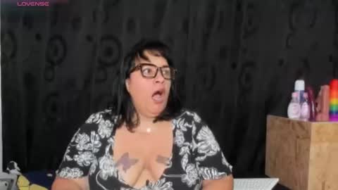 Vicky  online show from July 1, 11:45 am