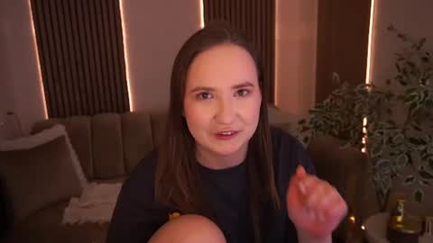 Snapshot of sofiebloom chatting on July 14, 10:48 pm Sofie online show from July 14, 10:48 pm