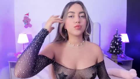 sofiebunnie online show from December 2, 11:23 pm