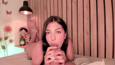 Sofie online show from February 12, 8:15 pm