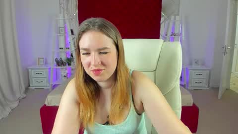 sofii_darling online show from March 26, 5:40 pm