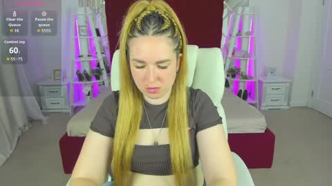 sofii_darling online show from April 10, 4:44 pm