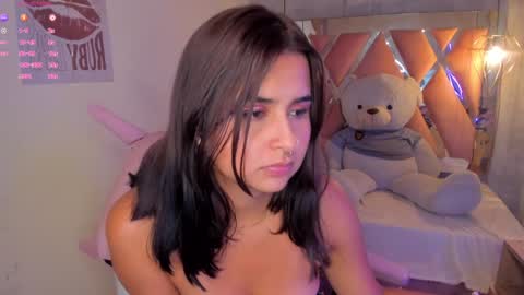 Snapshot of sofii_miller_ chatting on February 5, 10:55 pm online show from February 5, 10:55 pm