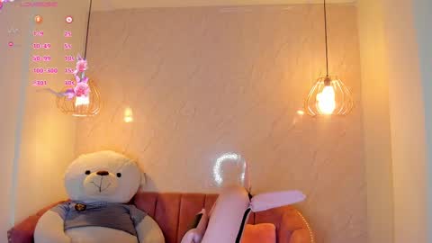 Snapshot of sofii_miller_ chatting on February 21, 9:43 pm online show from February 21, 9:43 pm