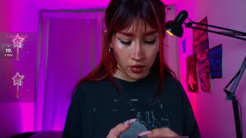 Snapshot of sofii_uwu_ chatting on June 19, 11:03 am Sofii online show from June 19, 11:03 am