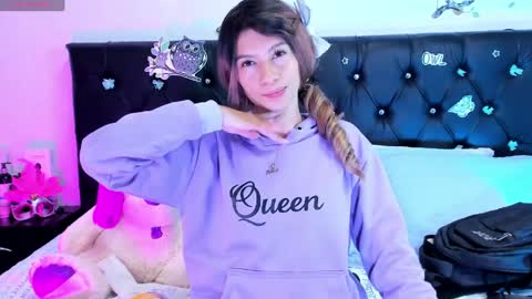 sofiia cute  online show from April 7, 4:46 am
