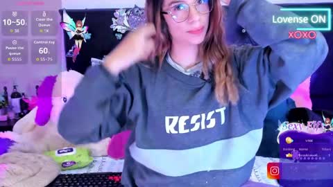 sofiia cute  online show from May 2, 7:35 am