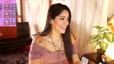Snapshot of sofiia_diaz_ chatting on July 25, 8:06 pm Sofi online show from July 25, 8:06 pm