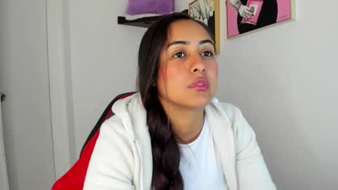 sofiia rodriguez online show from October 3, 12:57 pm