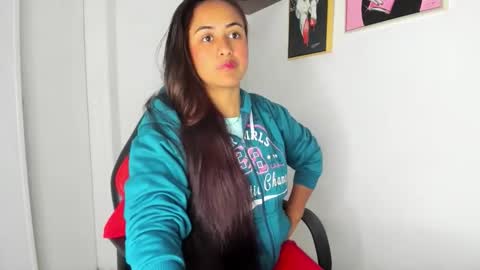 Snapshot of sofiia_rodriguez chatting on January 13, 12:21 pm sofiia rodriguez online show from January 13, 12:21 pm