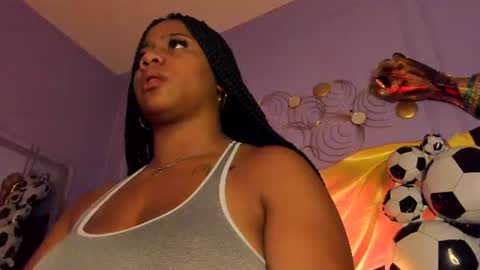 sofiifox online show from June 25, 3:06 am
