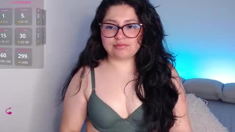 Lau  online show from November 17, 8:14 pm