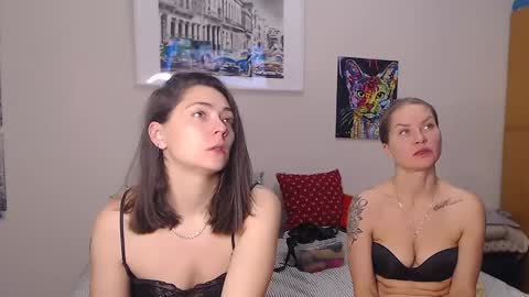  Kaitbrunette and SofiblondeWelcome room Private is Open  Make us happy online show from December 13, 9:13 am