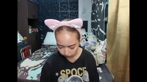 Angel online show from December 18, 6:25 pm