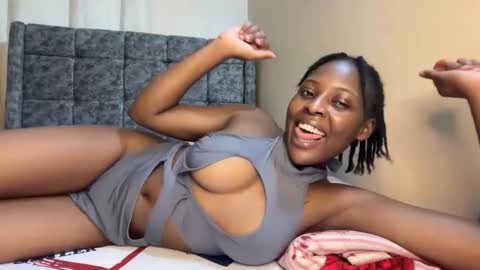 Snapshot of soft_nicole chatting on May 23, 8:57 pm soft_nicole online show from May 23, 8:57 pm