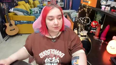 Sofie online show from March 11, 6:53 am