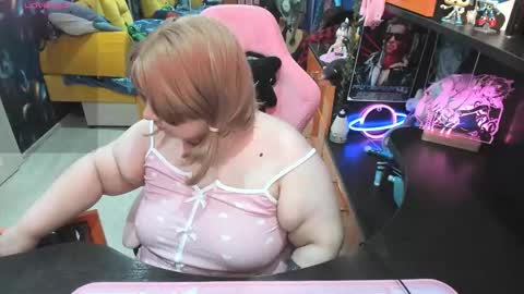 Sofie online show from October 17, 2:15 am