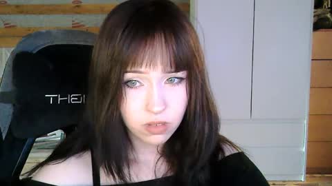 Snapshot of softieva chatting on June 2, 4:53 pm Eva online show from June 2, 4:53 pm