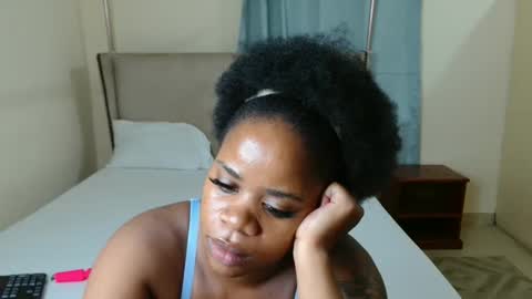 softlysinful online show from October 28, 6:10 pm