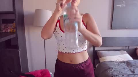 Emily online show from October 17, 9:56 am