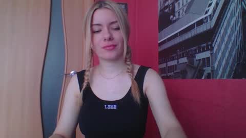 softy_aura online show from April 21, 8:31 am