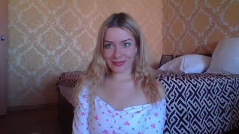 Snapshot of softy_aura chatting on June 8, 10:48 am softy_aura online show from June 8, 10:48 am
