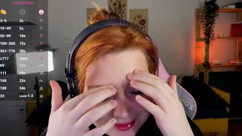 Snapshot of sofy_benson chatting on March 12, 3:29 pm Sofy online show from March 12, 3:29 pm