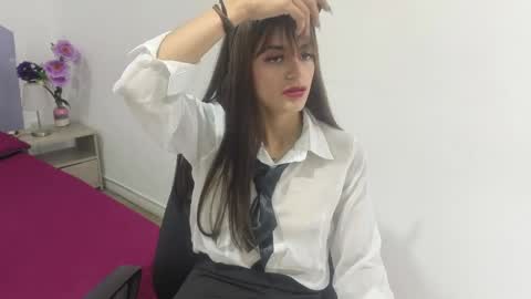 sofy_durand online show from April 29, 12:20 pm