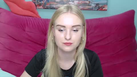 sofysoft online show from October 5, 4:49 pm