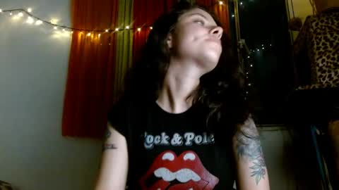 Snapshot of soka_lovers_04_ chatting on December 7, 2:53 am Sofia online show from December 7, 2:53 am