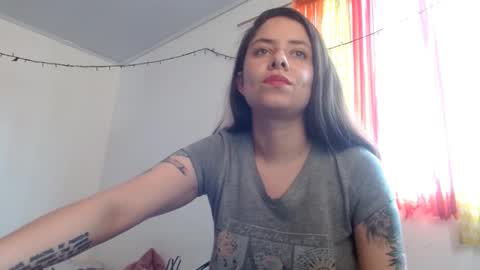 Snapshot of soka_lovers_04_ chatting on December 18, 8:03 pm Sofia online show from December 18, 8:03 pm