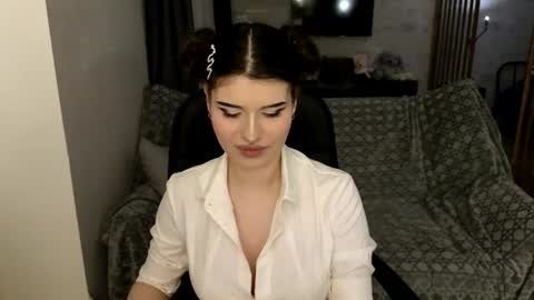 Snapshot of solanaflipper chatting on June 19, 8:23 pm Solana Flipper online show from June 19, 8:23 pm