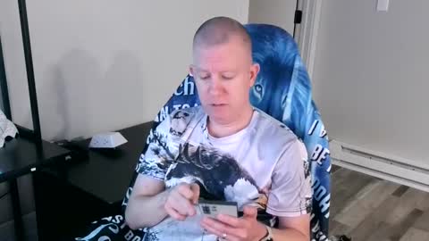 Snapshot of solarlunar1 chatting on October 3, 7:11 pm just ask online show from October 3, 7:11 pm