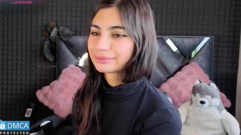 Sol  online show from November 18, 7:18 pm