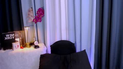 solen_304 online show from June 2, 10:56 pm