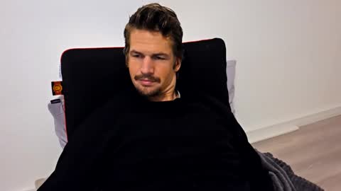 solero93 online show from February 21, 6:26 pm