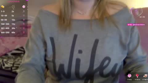 Snapshot of solesticia chatting on November 21, 6:17 pm solesticia online show from November 21, 6:17 pm