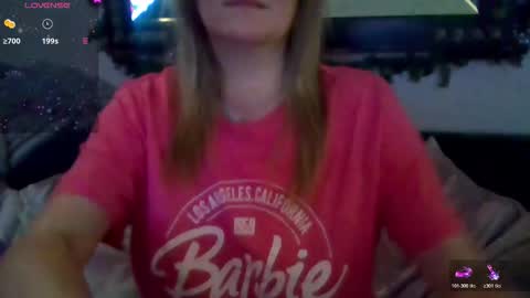 Snapshot of solesticia chatting on November 27, 12:07 pm solesticia online show from November 27, 12:07 pm