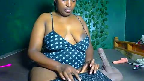 Snapshot of sollybunny chatting on June 13, 2:20 am Solly bunny online show from June 13, 2:20 am