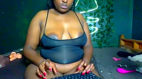 Snapshot of sollybunny chatting on July 1, 12:12 am Solly bunny online show from July 1, 12:12 am