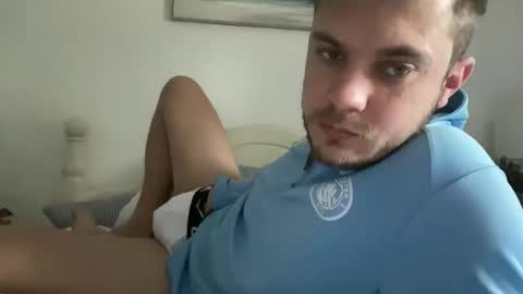 solobrit online show from March 1, 9:11 am