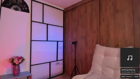 Snapshot of solosara8 chatting on February 20, 6:19 am saraIG Solosara8 online show from February 20, 6:19 am