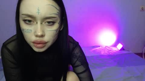 somniya online show from December 14, 2:22 pm