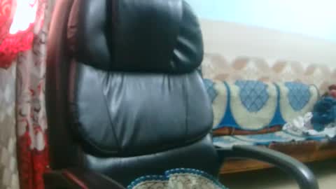 soni88888 online show from December 3, 5:15 am