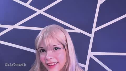 Snapshot of soni_ponwoo23 chatting on May 13, 9:06 am Soniiiiii online show from May 13, 9:06 am